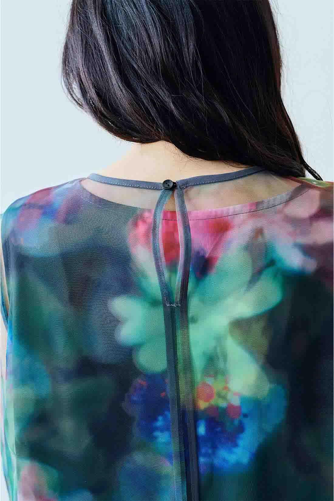 MEDE19F|MEDE19F　花柄のプリントを重ねたシアードレス〈ブラック〉