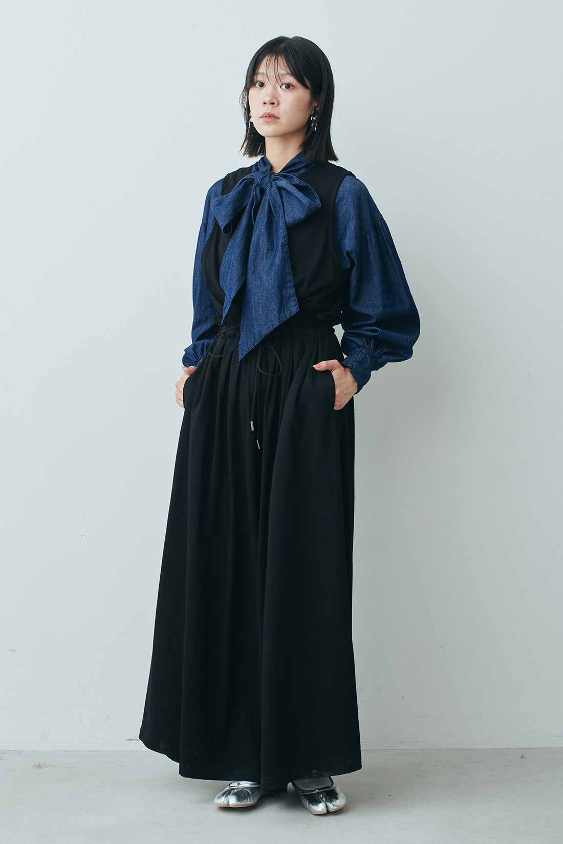 MEDE19F|MEDE19F　前後2ウェイデニムボウタイブラウス〈ブルー〉|モデル身長：163cm　着用サイズ：M