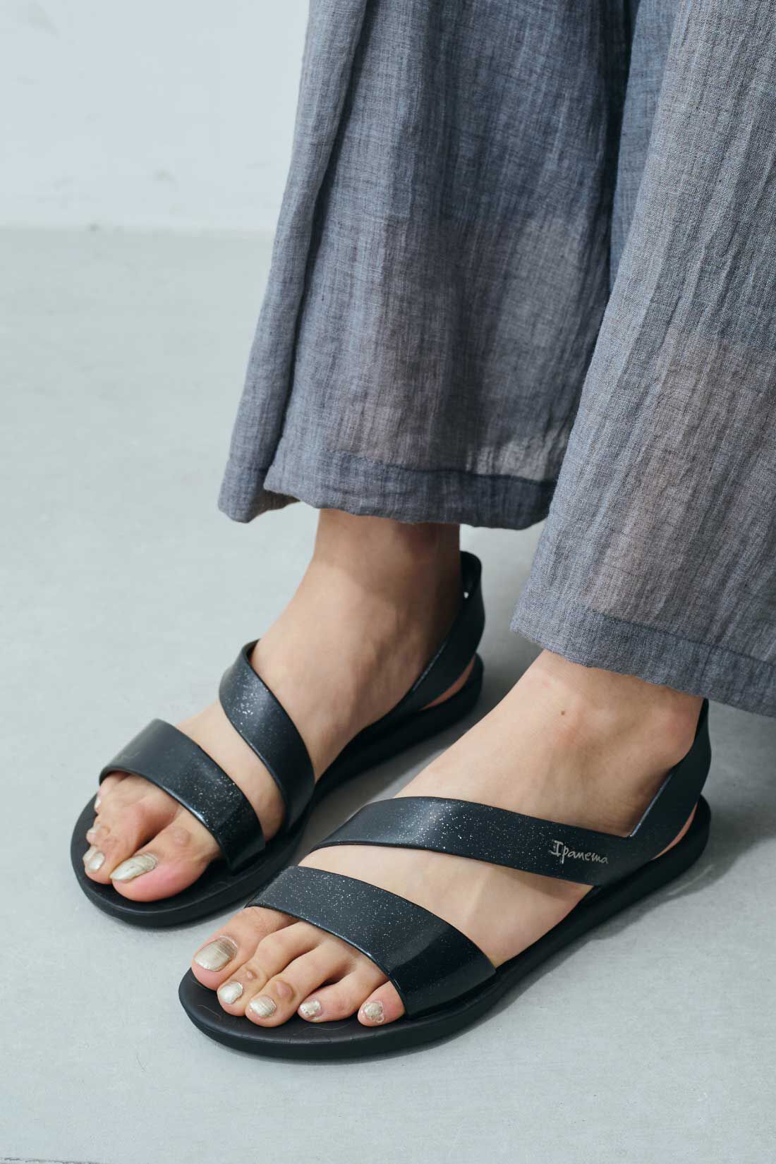 MEDE19F|【MEDE19F SELECT】Ipanema VIBE SANDAL〈BLACK〉