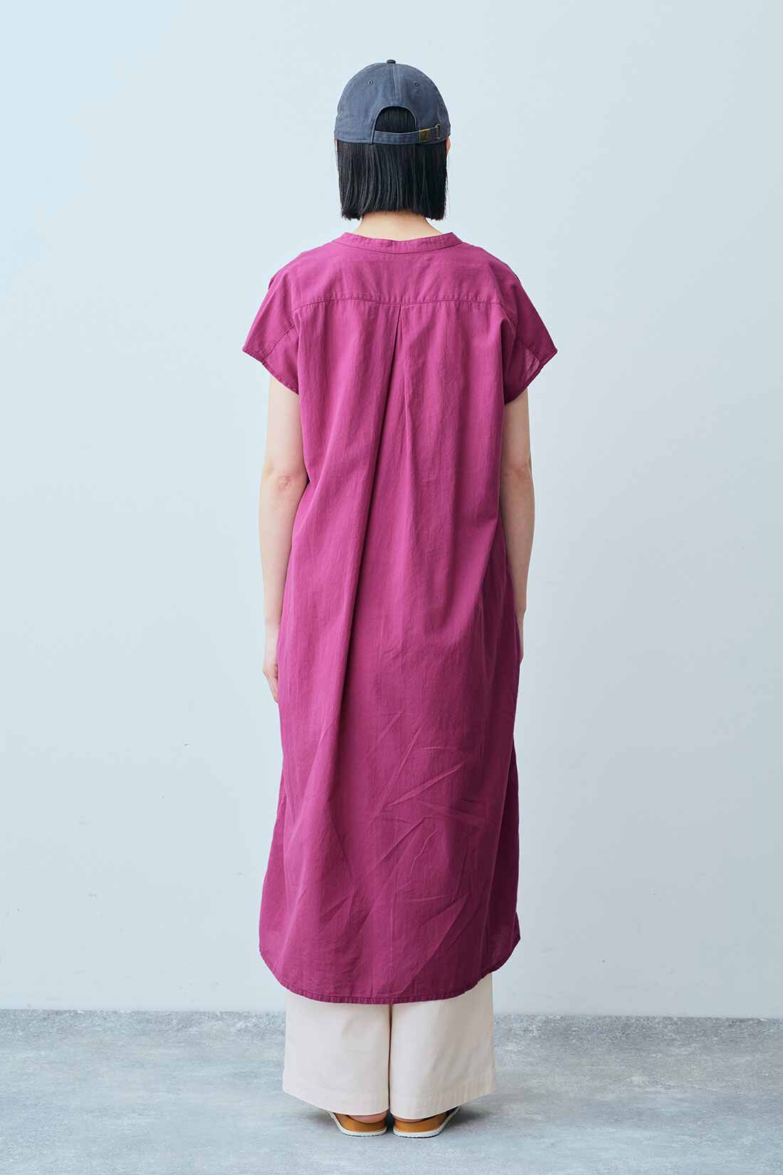 THREE FIFTY STANDARD|THREE FIFTY STANDARD フロントピンタックのフレンチスリーブワンピース〈フューシャピンク〉|モデル身長：163cm　着用サイズ：M
