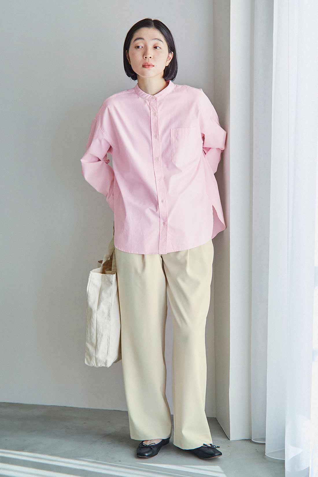 THREE FIFTY STANDARD|落ち感がきれいなタックパンツＩＶ　ＴＦＳのコーディネート