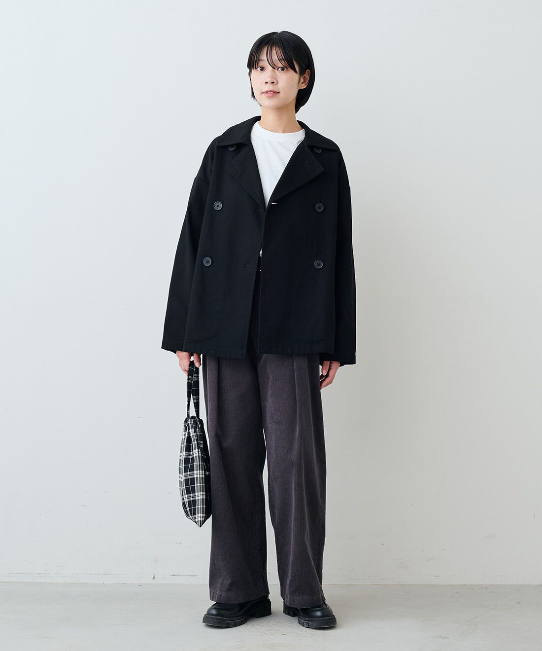 THREE FIFTY STANDARD［スリーフィフティースタンダード］|コットンツイルのダブルコートＢＫ　ＴＦＳと吸水速乾長袖Ｔシャツ　ＴＦＳのコーディネート|モデル身長：163cm 着用サイズ：M