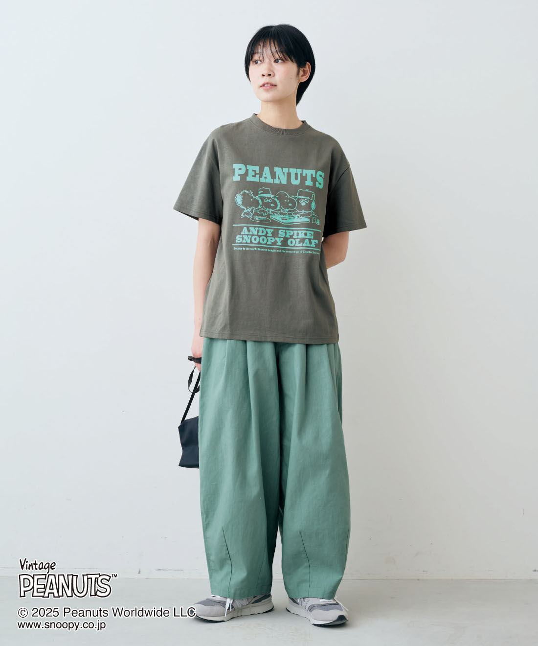 THREE FIFTY STANDARD|PEANUTS 〈スヌーピー＆フレンズ〉 綿100％ ロゴプリント Tシャツのコーディネート