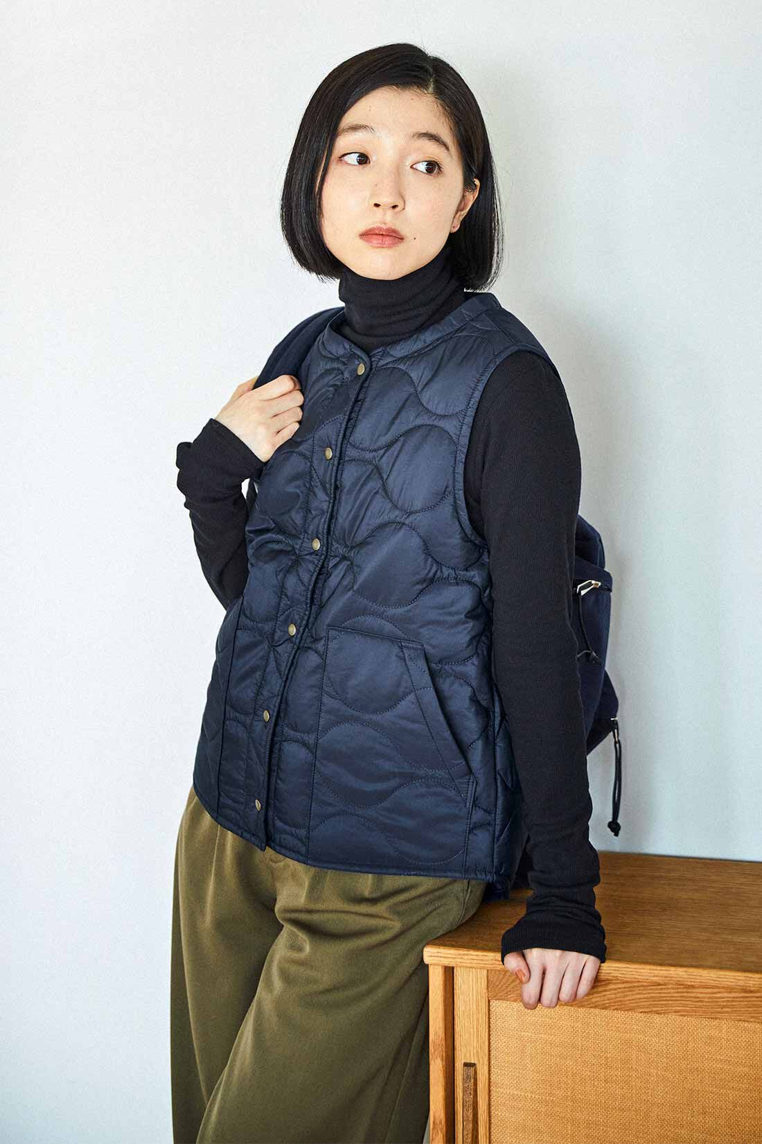 THREE FIFTY STANDARD|THREE FIFTY STANDARD　サーモライトのキルティングベスト〈ネイビー〉