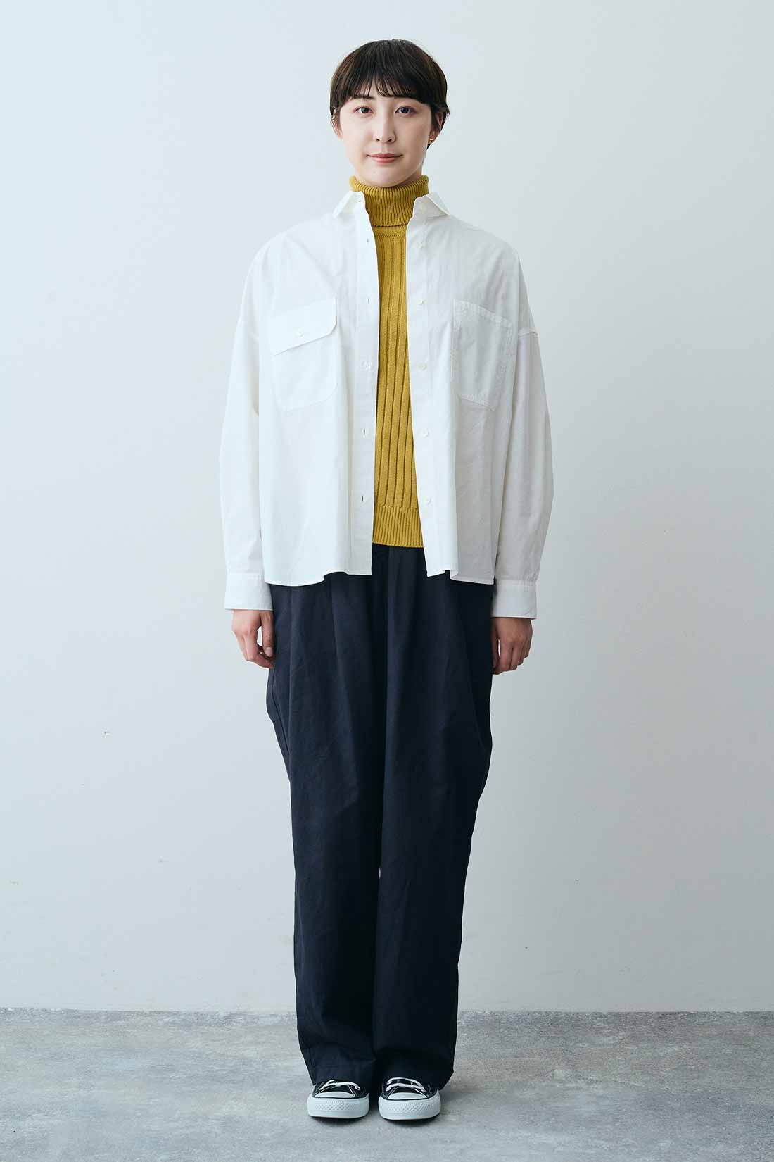 THREE FIFTY STANDARD|ワイドな白シャツＴＦＳとコットン１００％リブタートルＴＦＳのコーディネート