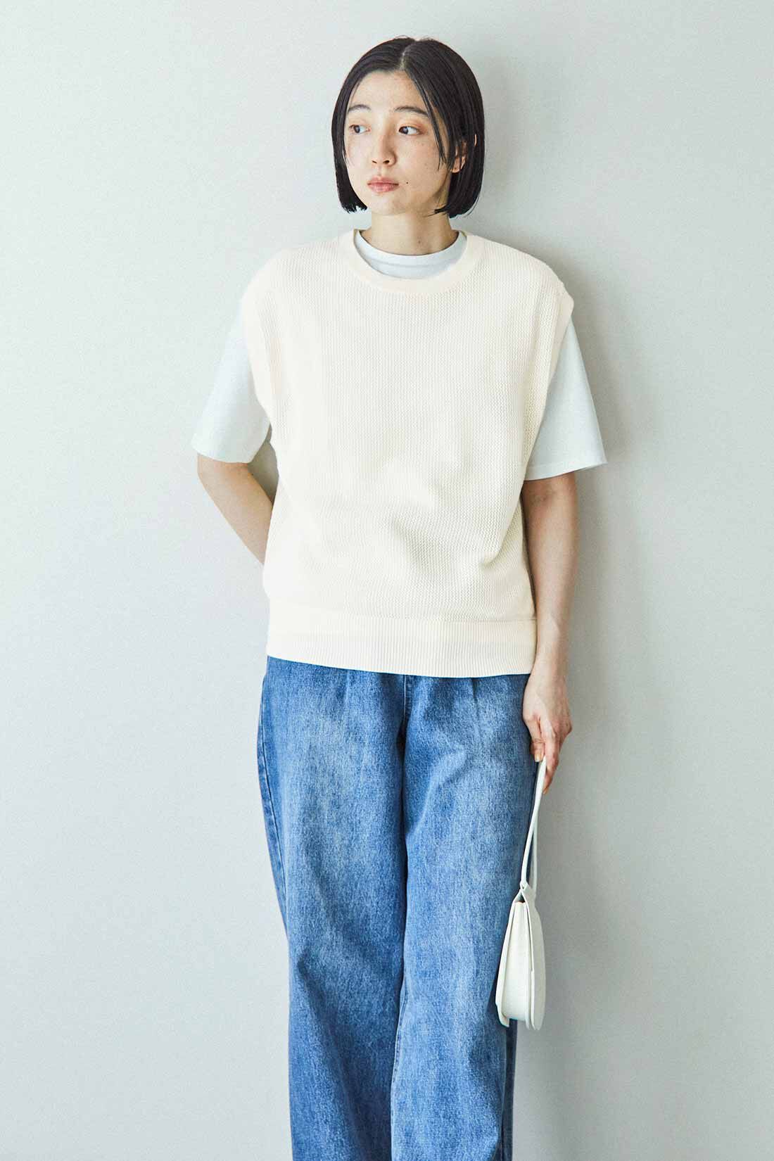 THREE FIFTY STANDARD|シルケット加工Ｔシャツ　ＴＦＳとタックバギーデニムパンツ　ＴＦＳのコーディネート