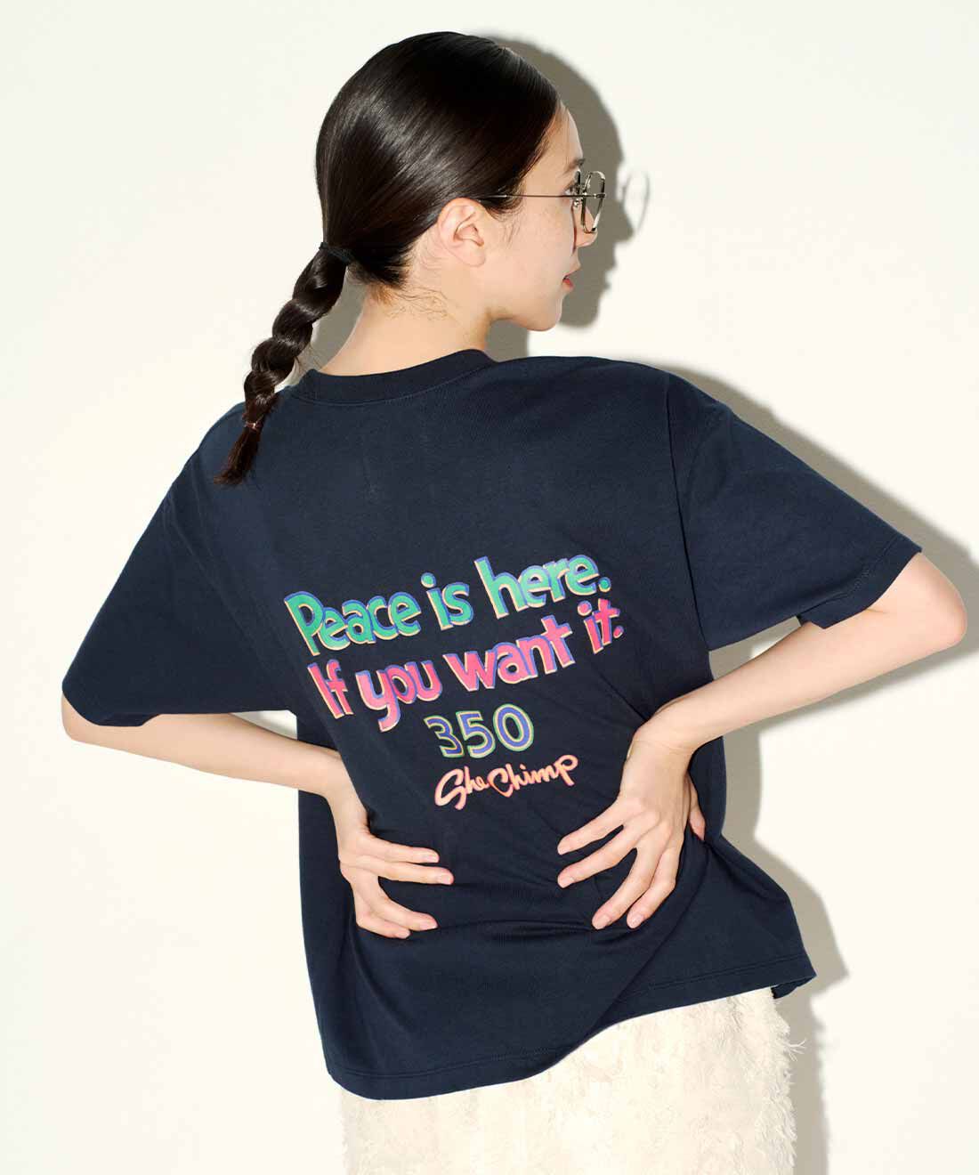 THREE FIFTY STANDARD［スリーフィフティースタンダード］|THREE FIFTY STANDARD She Chimp さんのタイポグラフィーTシャツ by LOVE＆PEACE PROJECT〈ネイビー〉