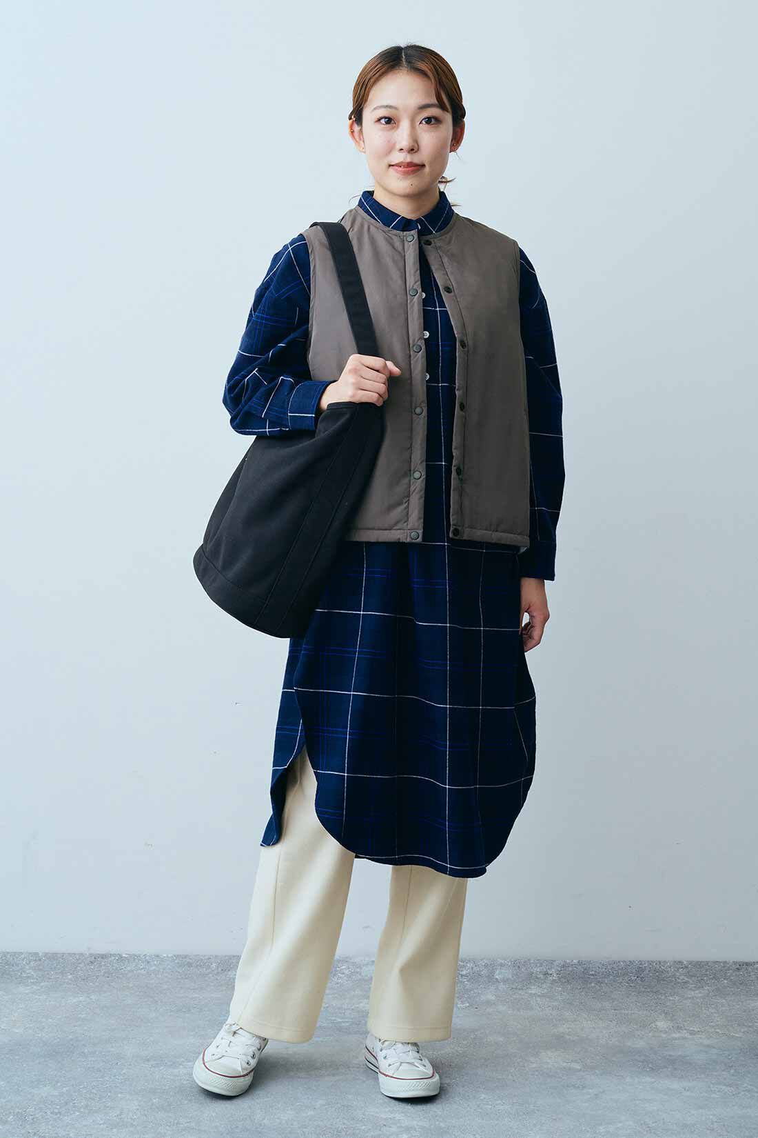 THREE FIFTY STANDARD|THREE FIFTY STANDARD きちんと見えカットソーパンツ〈オフホワイト〉|モデル身長：165cm　着用サイズ：M