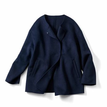 THREE FIFTY STANDARD | リバー仕立てのウール混ノーカラーコート〈ネイビー〉
