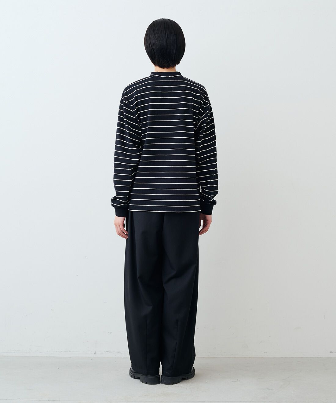 THREE FIFTY STANDARD［スリーフィフティースタンダード］|レトロなボーダーＴシャツ　ＴＦＳのコーディネート|モデル身長：163cm 着用サイズ：M