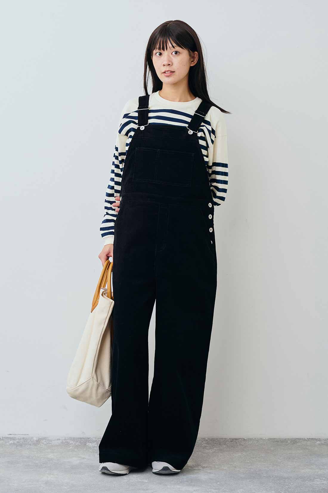 THREE FIFTY STANDARD|THREE FIFTY STANDARD クルーネックのパネルボーダーTシャツの会|モデル身長：163cm　着用サイズ：M