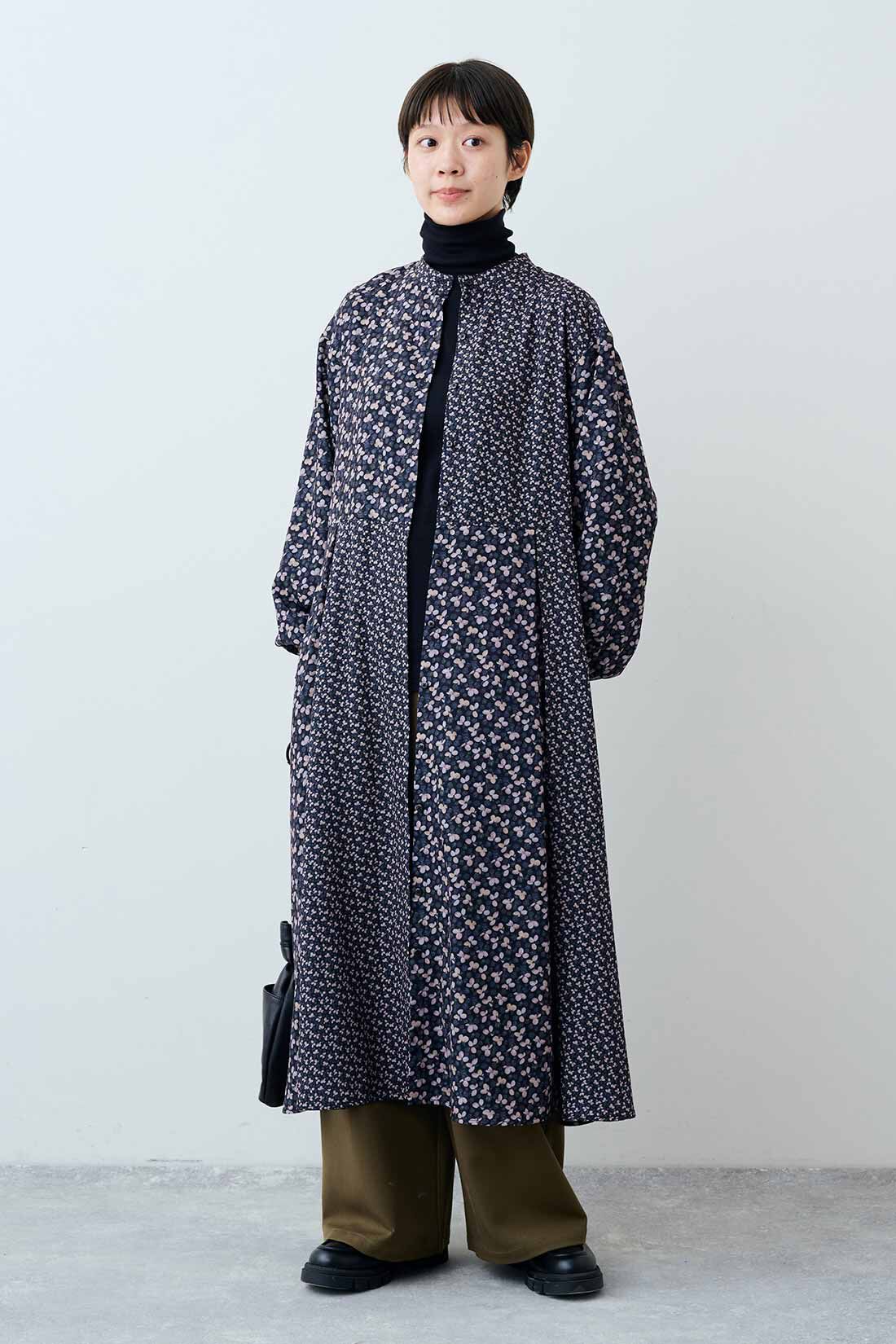 THREE FIFTY STANDARD［スリーフィフティースタンダード］|THREE FIFTY STANDARD　ゆるっとワイドパンツ〈カーキ〉|モデル身長：163cm　着用サイズ：M