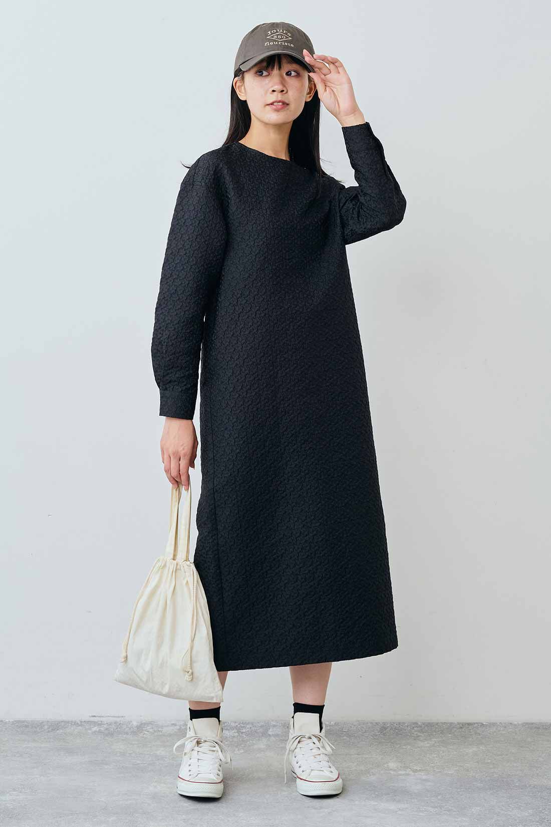 THREE FIFTY STANDARD|THREE FIFTY STANDARD 小谷 実由さんと作った 表情のある黒のワンピース〈ブラック〉|モデル身長：163cm　着用サイズ：M