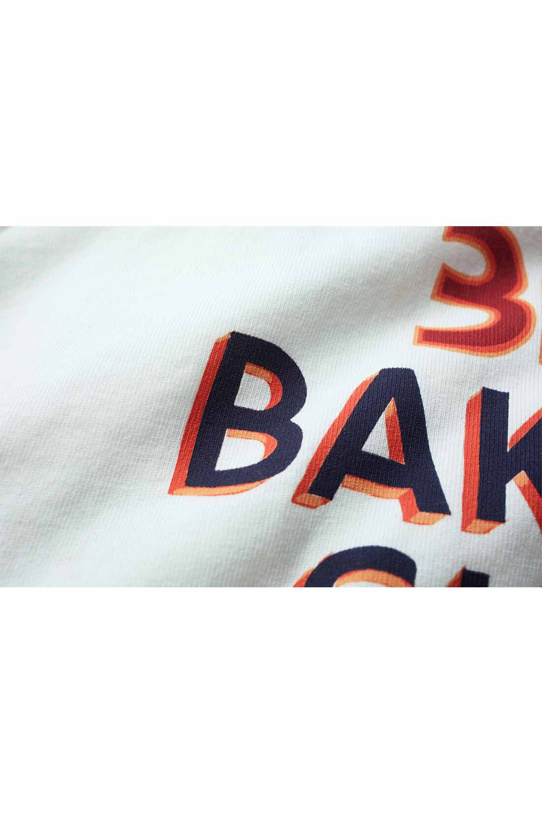 THREE FIFTY STANDARD|THREE FIFTY STANDARD ベーカリーショップTシャツ〈オフホワイト〉