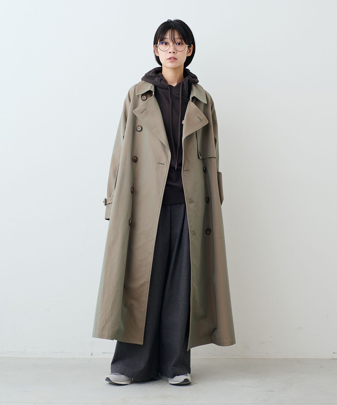 THREE FIFTY STANDARD［スリーフィフティースタンダード］|ＰＥＡＮＵＴＳフライングエースパーカーＴＦＳと千鳥格子のワイドタックパンツ　ＴＦＳのコーディネート|モデル身長：163cm 着用サイズ：M