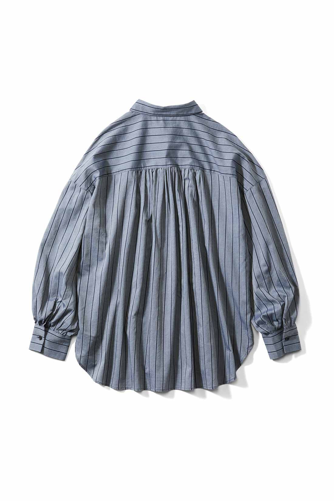 THREE FIFTY STANDARD|THREE FIFTY STANDARD ギャザーたっぷりのストライプシャツ〈グレー〉|BACK