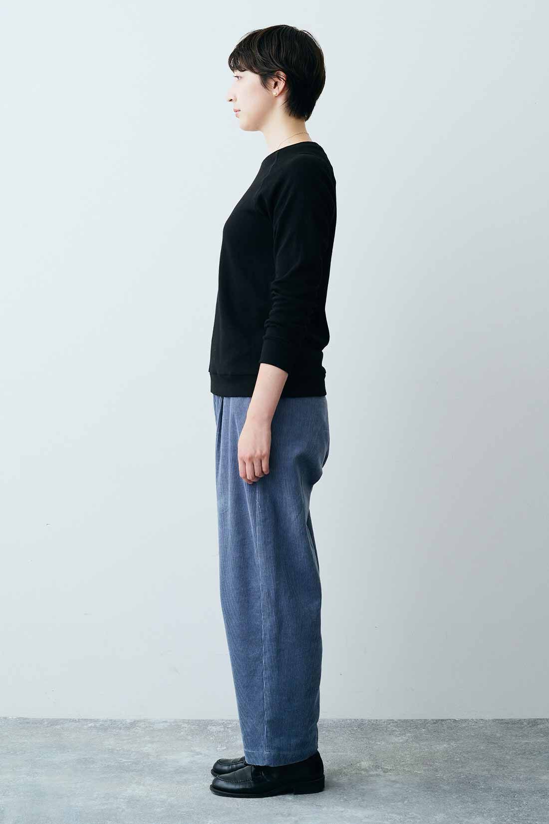 THREE FIFTY STANDARD|THREE FIFTY STANDARD コーデュロイタックテーパードパンツ〈グレイッシュブルー〉