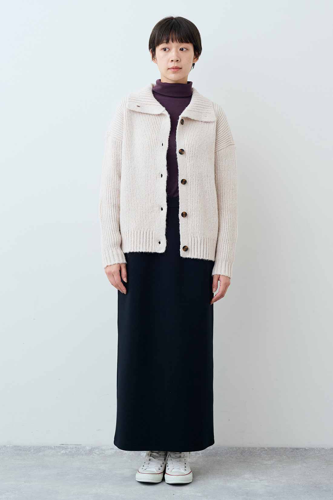 THREE FIFTY STANDARD|THREE FIFTY STANDARD　衿付きニットカーディガン〈ライトベージュ〉|モデル身長：163cm　着用サイズ：M