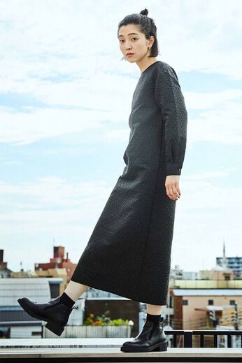 THREE FIFTY STANDARD | 小谷実由さんコラボ ジャカード 花柄ワンピース〈ブラック〉