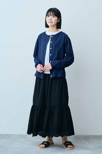 THREE FIFTY STANDARD | コットン素材 クルーネックカーディガン〈ネイビー〉