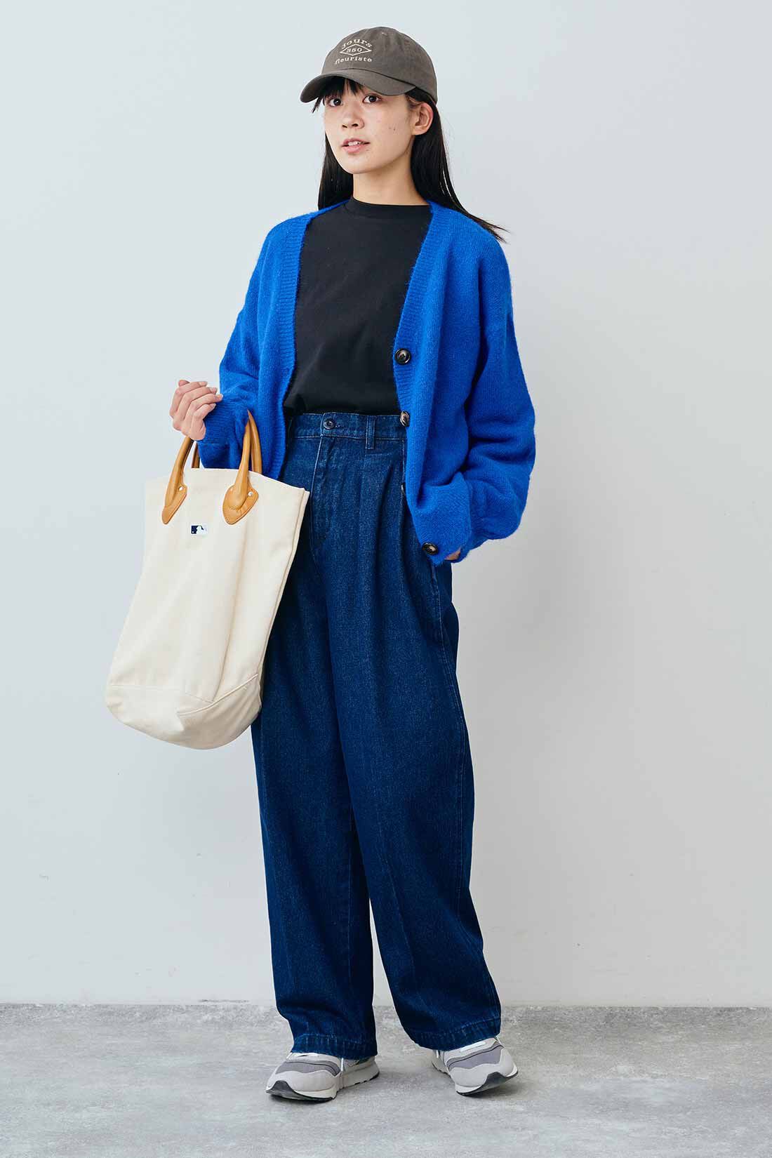 THREE FIFTY STANDARD|THREE FIFTY STANDARD トレーナーみたいなTシャツ〈ブラック〉|モデル身長：163cm　着用サイズ：M