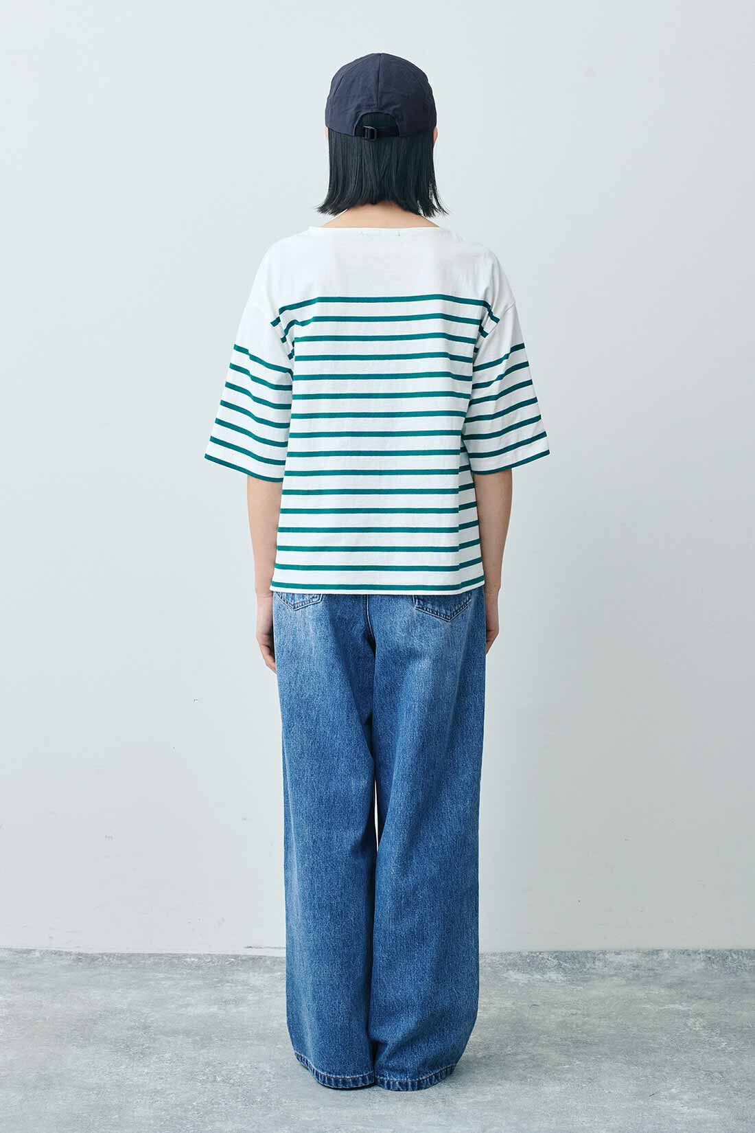 THREE FIFTY STANDARD|THREE FIFTY STANDARD パネルボーダーTシャツの会|モデル身長：163cm 着用サイズ：M