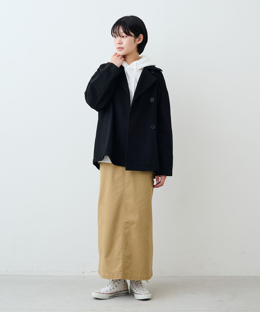 THREE FIFTY STANDARD［スリーフィフティースタンダード］|ＰＥＡＮＵＴＳフライングエースパーカーＴＦＳとカツラギペインタースカートＢＥ　ＴＦＳのコーディネート|モデル身長：163cm 着用サイズ：M