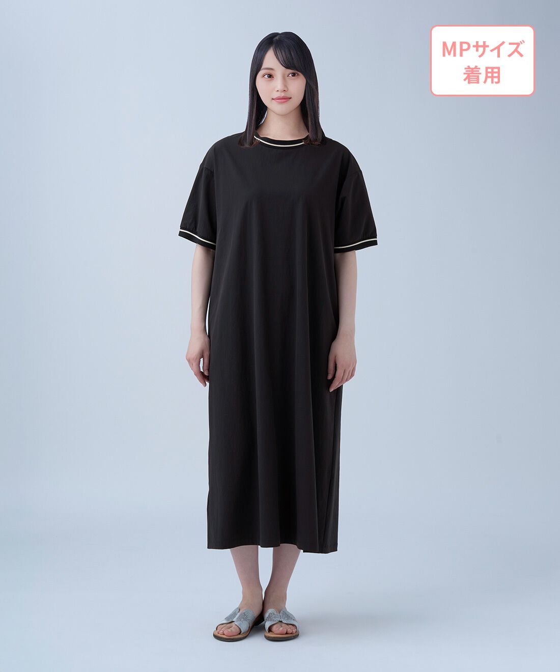 THREE FIFTY STANDARD|THREE FIFTY STANDARD　さらっとした着心地のラインリブワンピース〈ネイビー〉|モデル身長：152cm　着用サイズ：MP