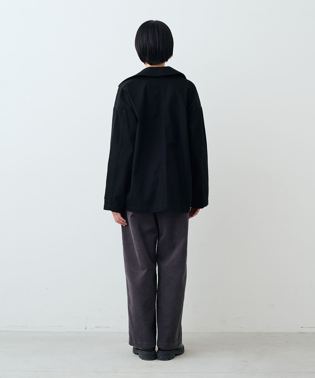 THREE FIFTY STANDARD［スリーフィフティースタンダード］|コットンツイルのダブルコートＢＫ　ＴＦＳと吸水速乾長袖Ｔシャツ　ＴＦＳのコーディネート|モデル身長：163cm 着用サイズ：M