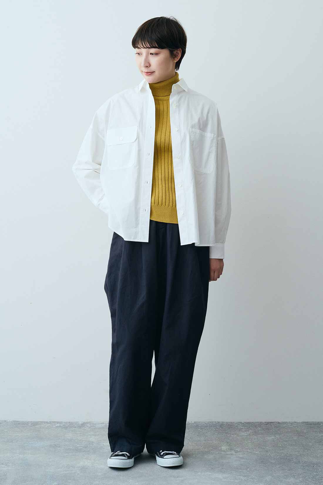 THREE FIFTY STANDARD|ワイドな白シャツＴＦＳとコットン１００％リブタートルＴＦＳのコーディネート