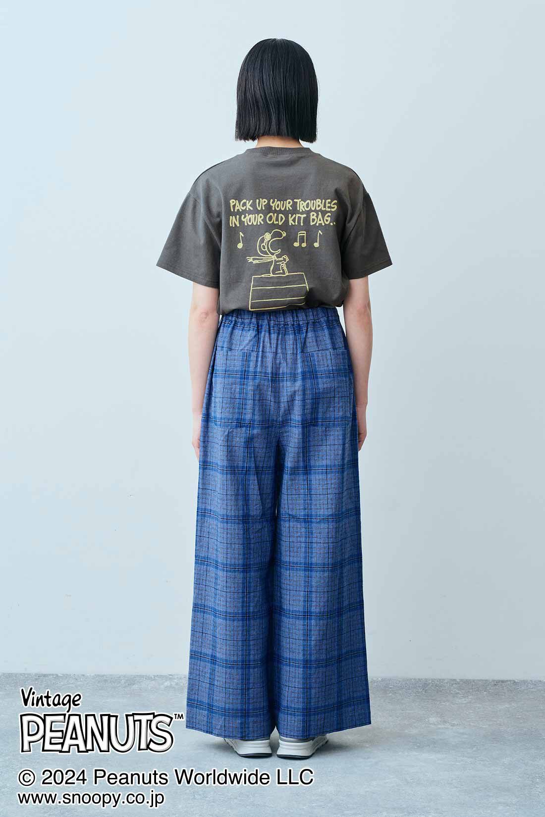 THREE FIFTY STANDARD|PEANUTS〈スヌーピー＆フレンズ〉ロゴプリントＴシャツのコーディネート|モデル身長：163cm 着用サイズ：M