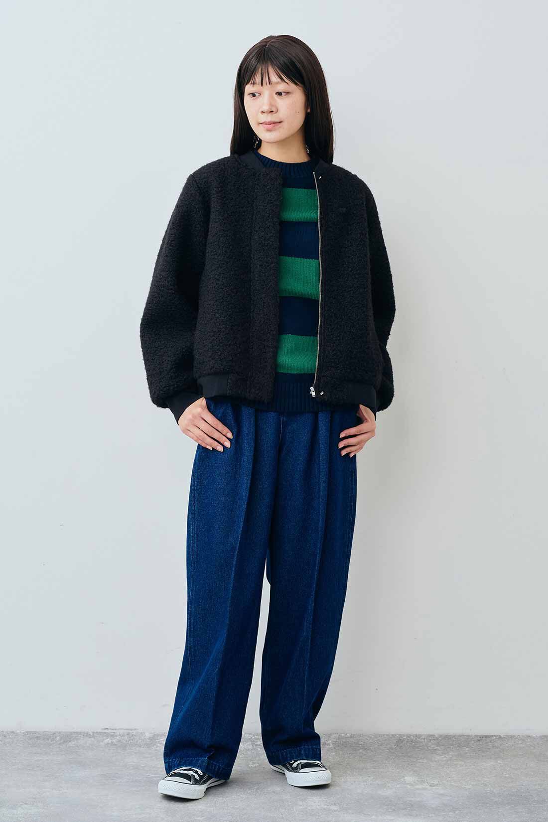 THREE FIFTY STANDARD［スリーフィフティースタンダード］|ボアジップアップブルゾン〈ブラック〉と綿100％ デニムのトラウザーパンツのコーディネート