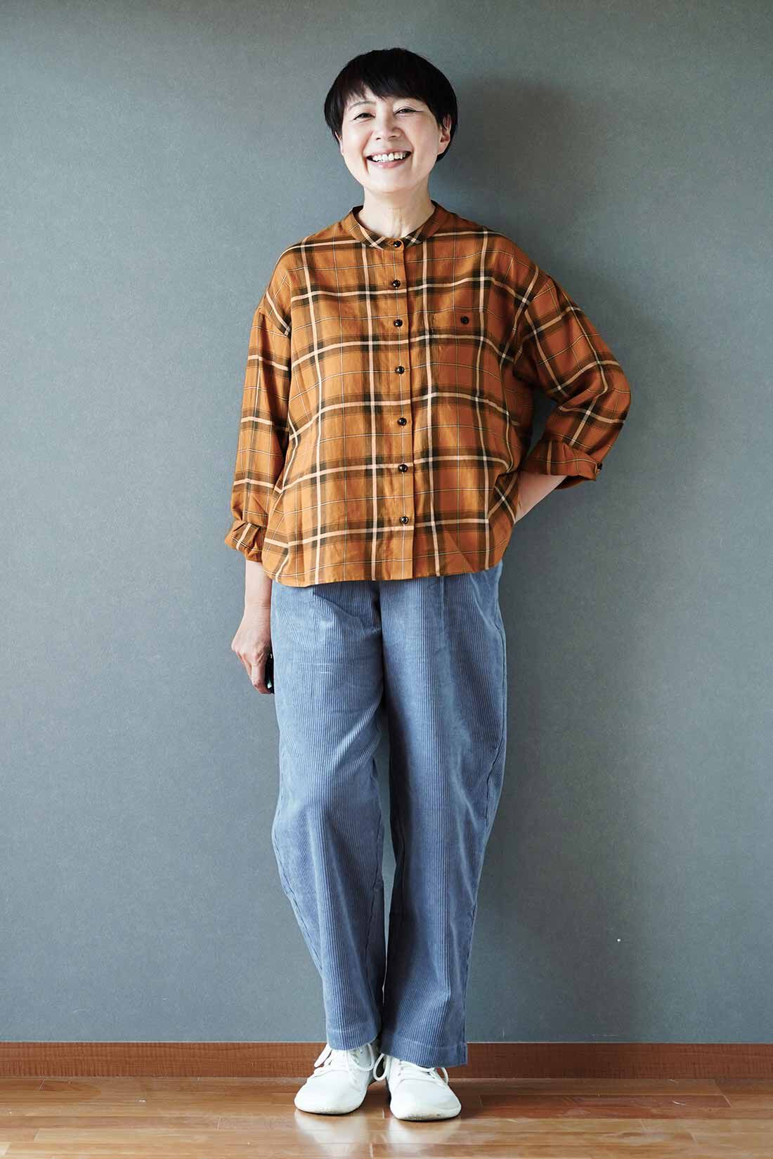 THREE FIFTY STANDARD|THREE FIFTY STANDARD コーデュロイタックテーパードパンツ〈グレイッシュブルー〉