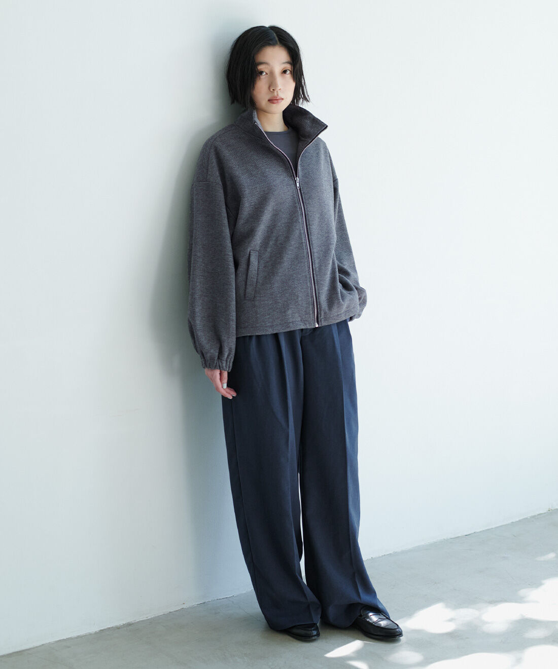 THREE FIFTY STANDARD［スリーフィフティースタンダード］|ヘリンボーン柄のブルゾン〈グレー〉のコーディネート