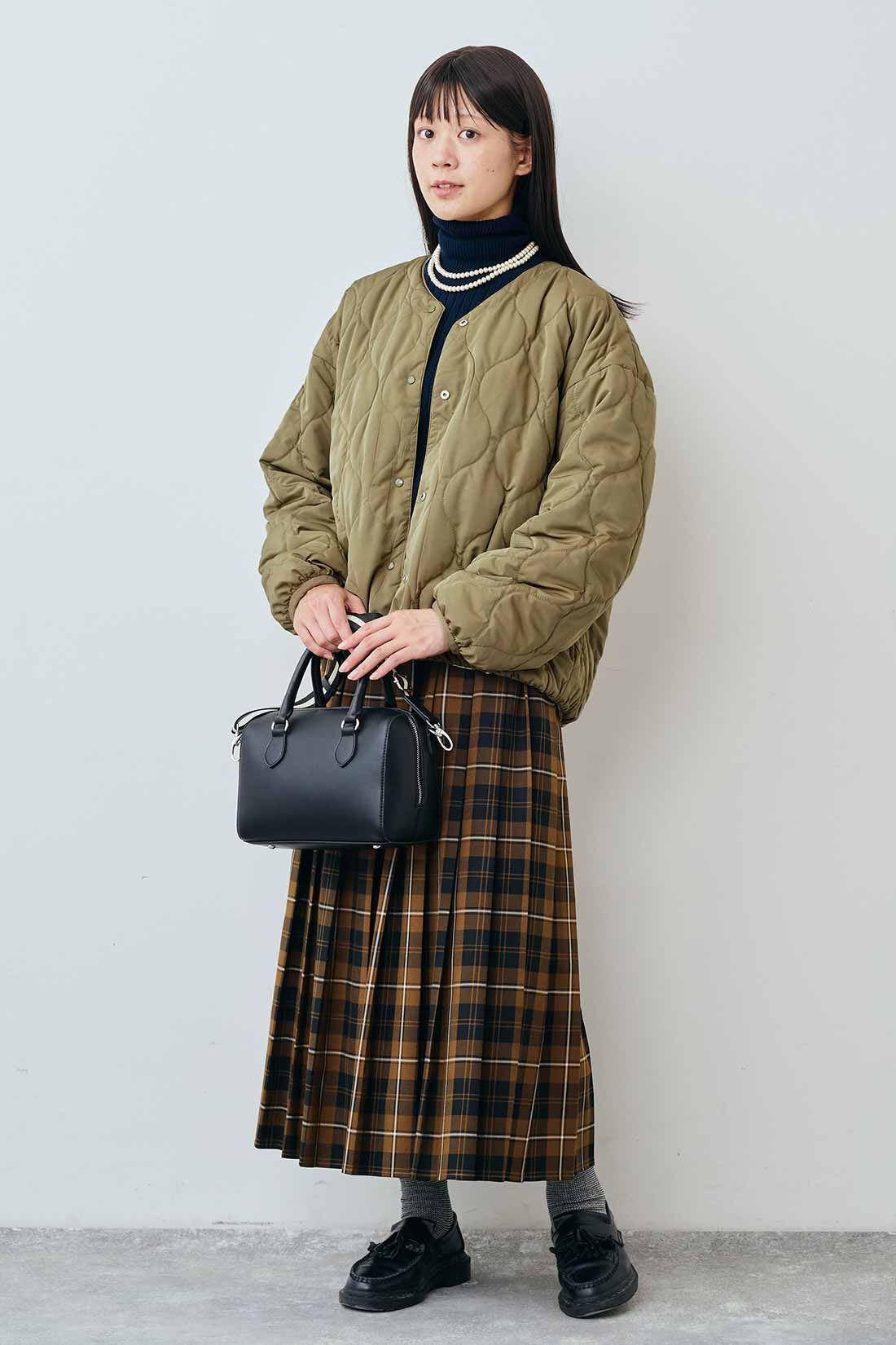 THREE FIFTY STANDARD|THREE FIFTY STANDARD Peter MacArthur ブラウンチェックのプリーツスカート|モデル身長：163cm　着用サイズ：M