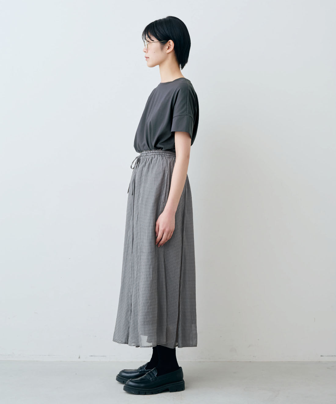 THREE FIFTY STANDARD|モノトーンチェック フレアースカート 〈ブラック×グレー〉のコーディネート