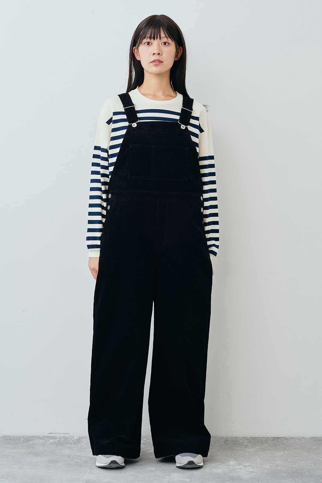 THREE FIFTY STANDARD|コーデュロイオーバーオール〈ブラック〉のコーディネート