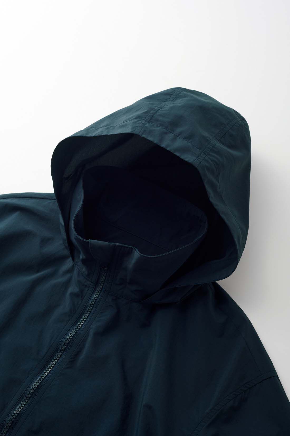 THREE FIFTY STANDARD|THREE FIFTY STANDARD　軽量ナイロンパーカー〈ネイビー〉