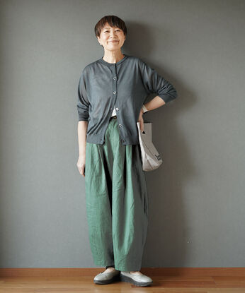 THREE FIFTY STANDARD［スリーフィフティースタンダード］ | 金子敦子さんコラボ 麻混 わくわくズボン 〈グラスグリーン〉