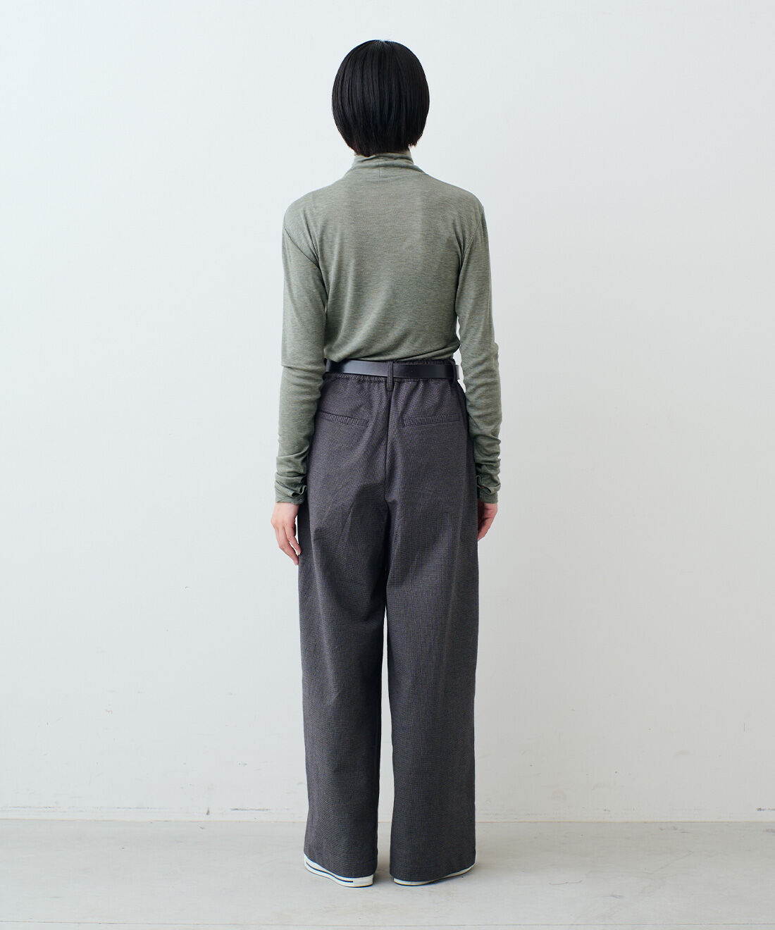 THREE FIFTY STANDARD［スリーフィフティースタンダード］|THREE FIFTY STANDARD　千鳥格子のワイドタックパンツ|モデル身長：163cm　着用サイズ：M