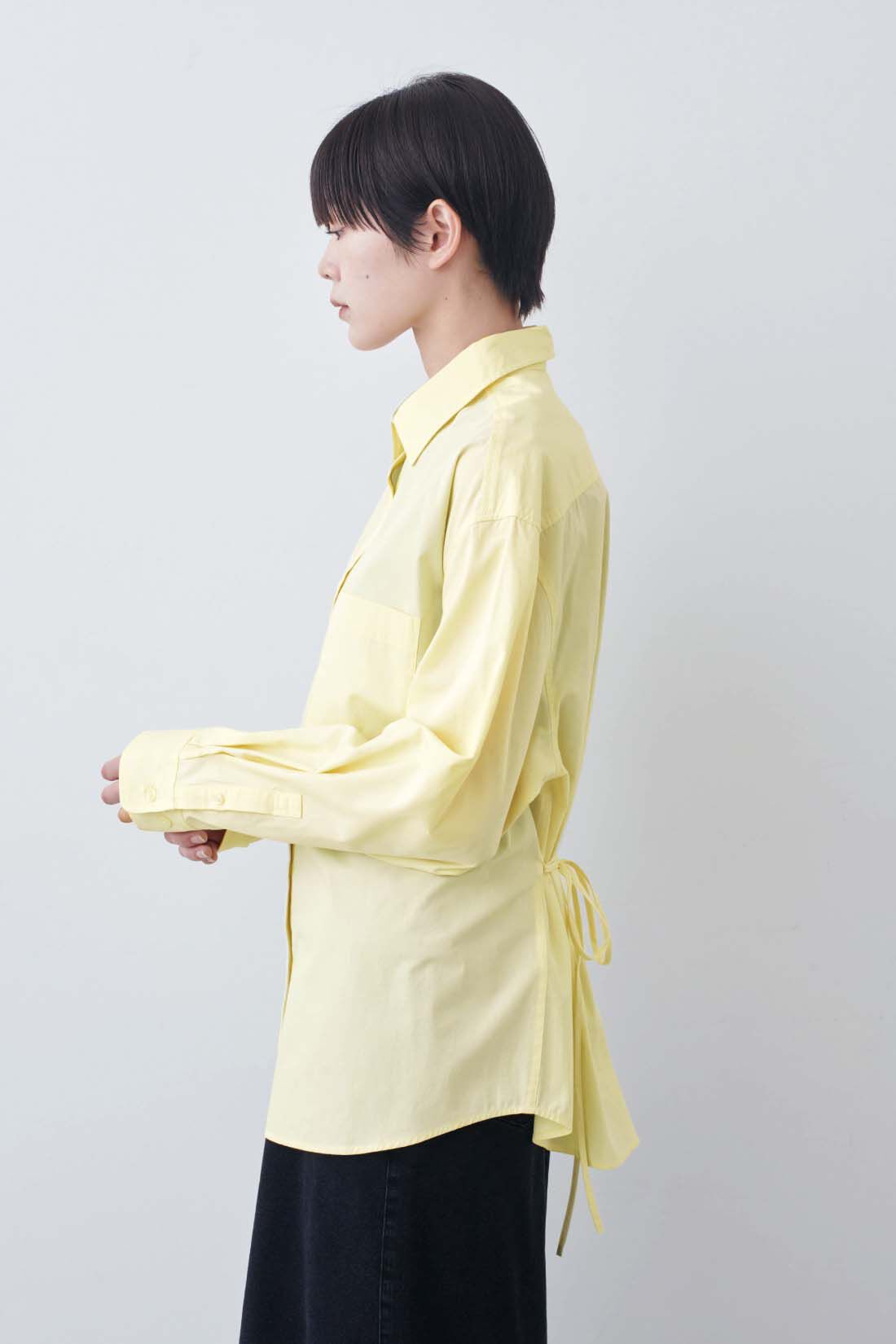 THREE FIFTY STANDARD|THREE FIFTY STANDARD　小谷 実由さんと作った こだわりの薄黄色シャツ〈イエロー〉|SIDE