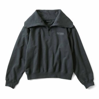 セーラー風のハーフジップスウェット〈チャコールグレー〉