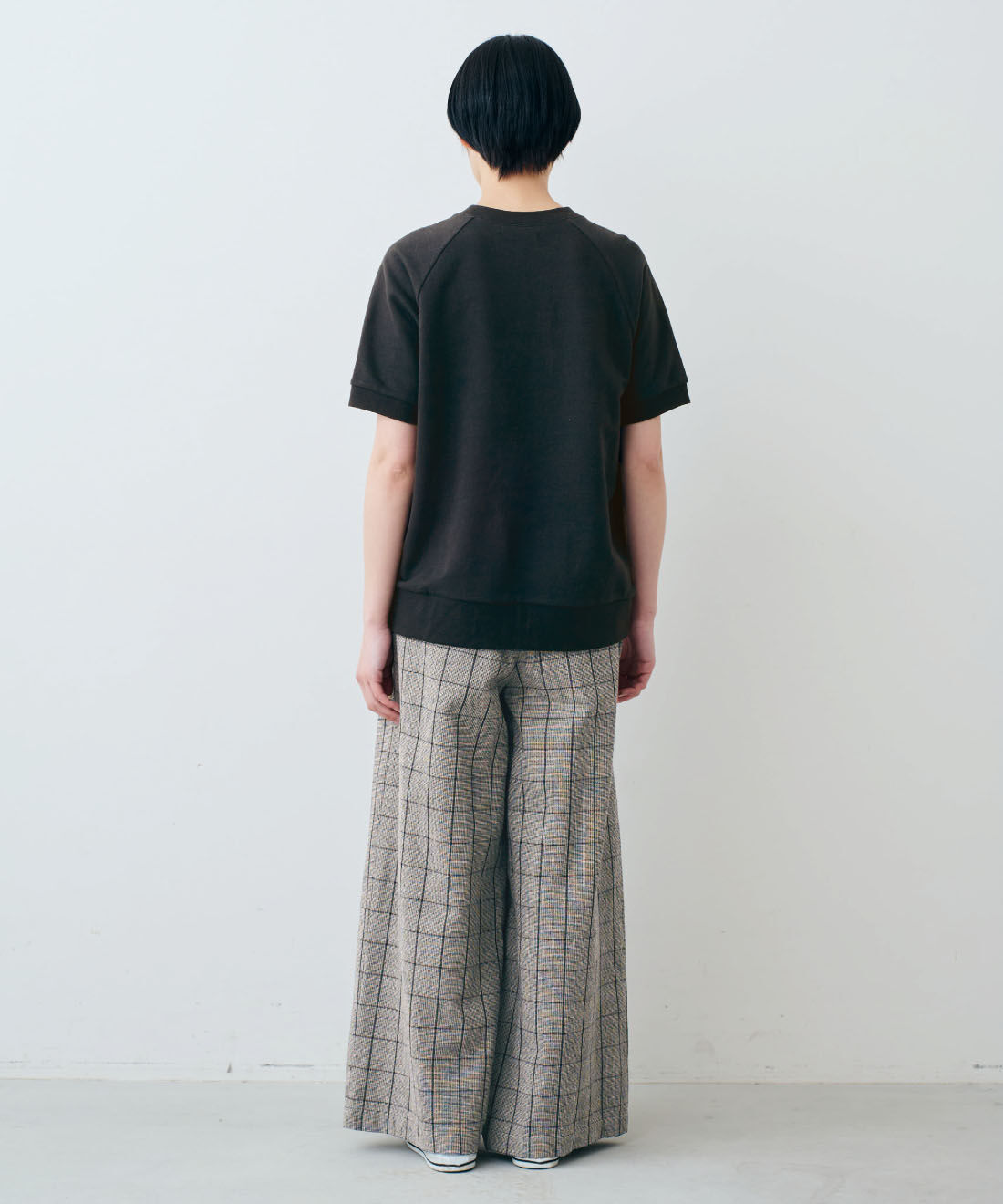 THREE FIFTY STANDARD［スリーフィフティースタンダード］|綿100％ 半袖 ミニ裏毛 ロゴトップス 〈ブラック〉のコーディネート