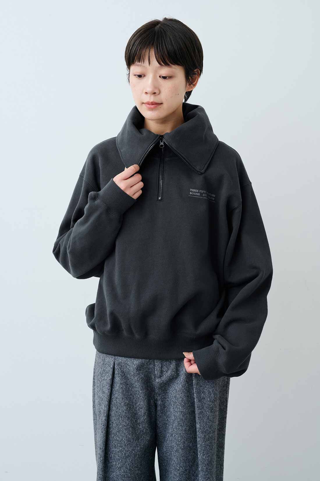 THREE FIFTY STANDARD［スリーフィフティースタンダード］|THREE FIFTY STANDARD　セーラー風のハーフジップスウェット〈チャコールグレー〉
