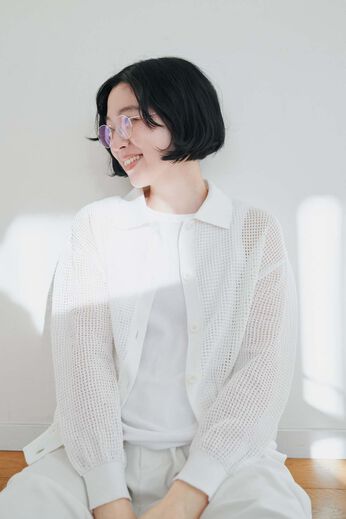 THREE FIFTY STANDARD［スリーフィフティースタンダード］ | 衿付きニット透かし編みカーディガン〈オフホワイト〉