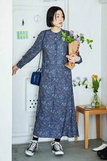 THREE FIFTY STANDARD | ミュルーズモダン 花柄ワンピース〈ブルー〉