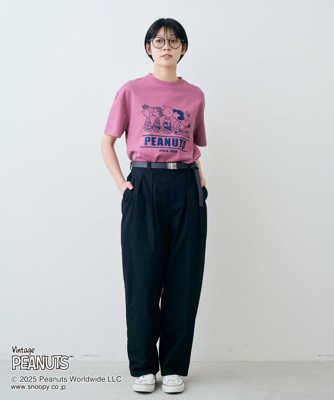THREE FIFTY STANDARD|THREE FIFTY STANDARD　PEANUTS〈スヌーピー＆フレンズ〉ロゴプリントTシャツの会|モデル身長：163cm　着用サイズ：M