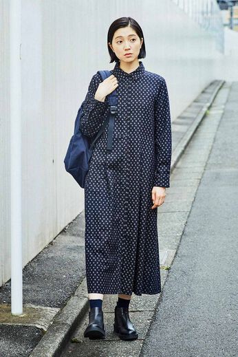 THREE FIFTY STANDARD | ペイズリー柄のシャツワンピース〈ブラック〉