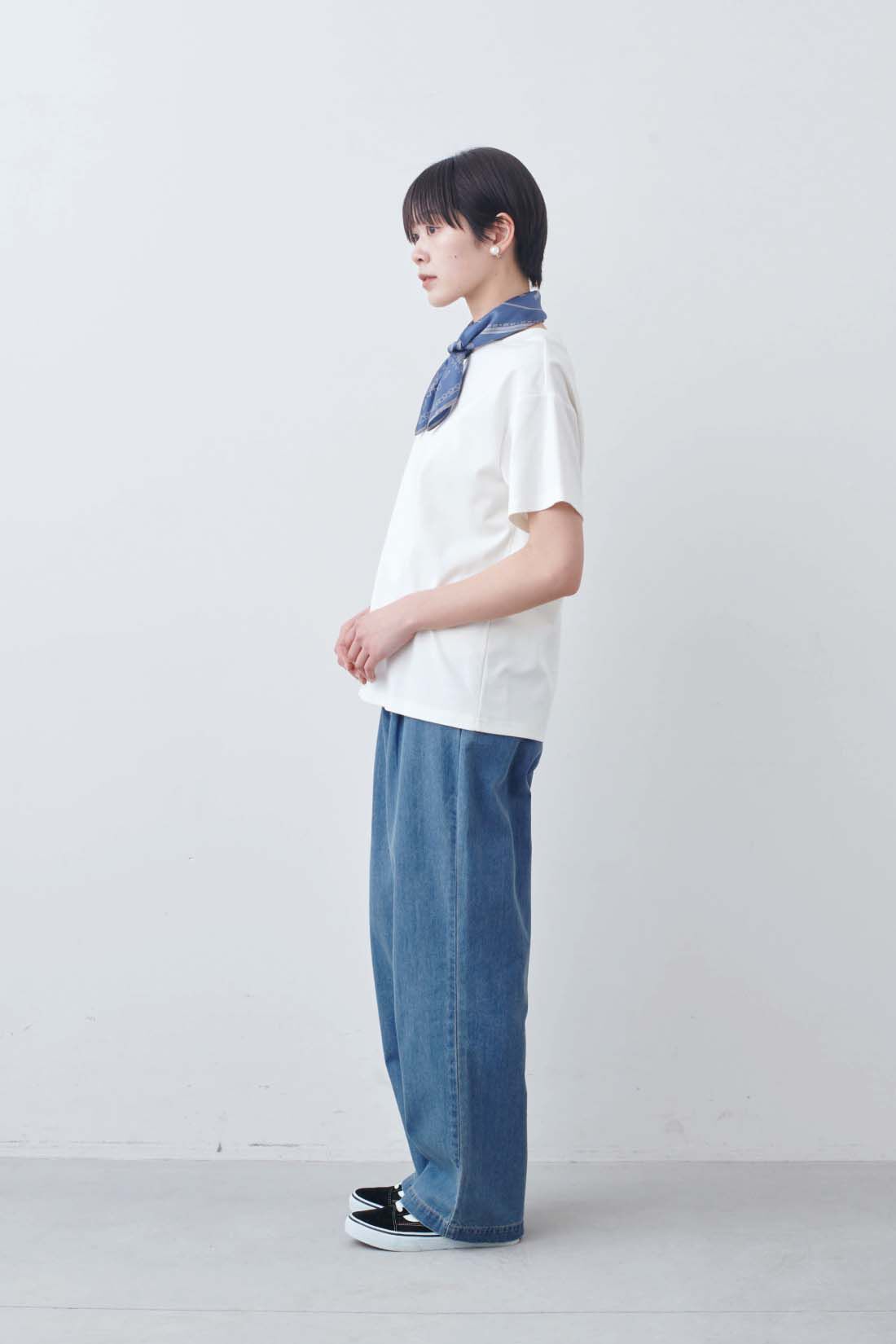 THREE FIFTY STANDARD|THREE FIFTY STANDARD　ヴィンテージのようなシルクスカーフ〈ネイビー〉