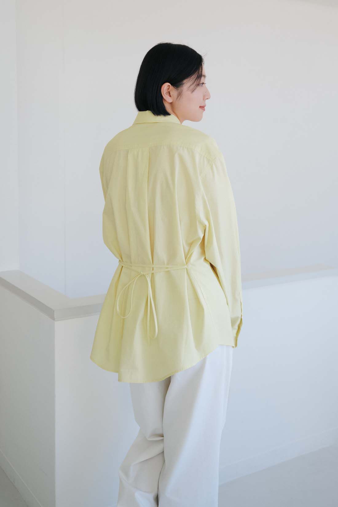 THREE FIFTY STANDARD|カジュアルすぎないチノパンツ〈アイボリー〉のコーディネート